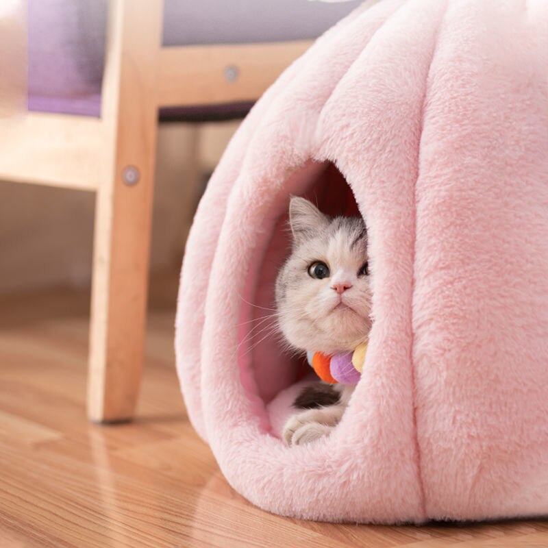 Semi-Enclosed Warm Cat Calming Bed Pumpkin-Shaped Soft Cozy Cat Tent House with Removable and Washable Double-Sided Cushion Pad
