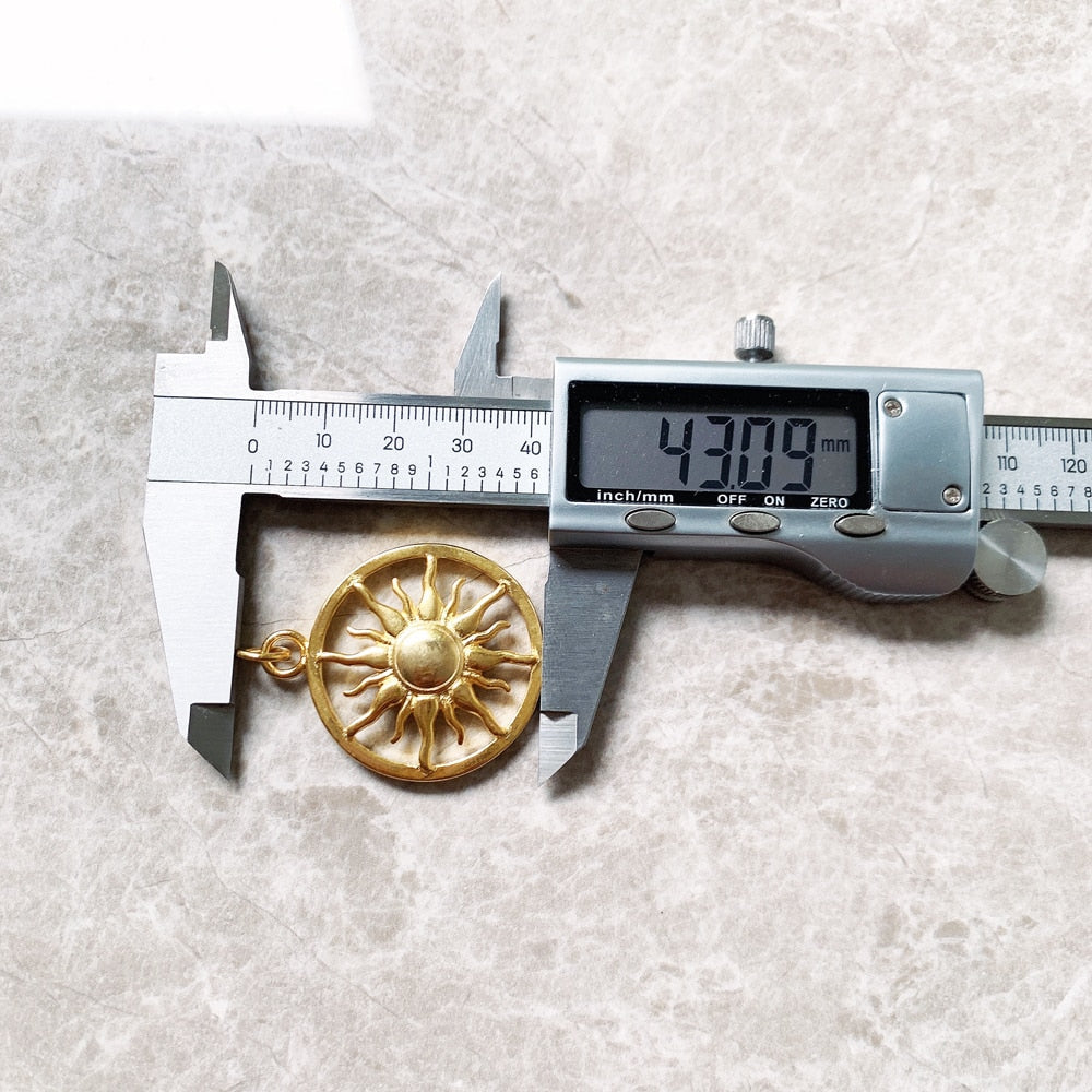 Golden Round Sun Pendant Winter Brand New Fine 925 Sterling Silver Jewelry Europe Vintage Accessories Gift For Women Men