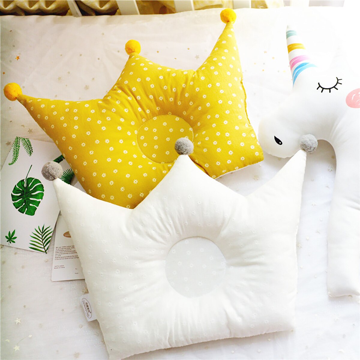 hibobi Baby Pillow Crown Shape Print Stereotype Cotton Anti Roll Sleeping Support Pillow Concave Design Prevent Flat for Newborn