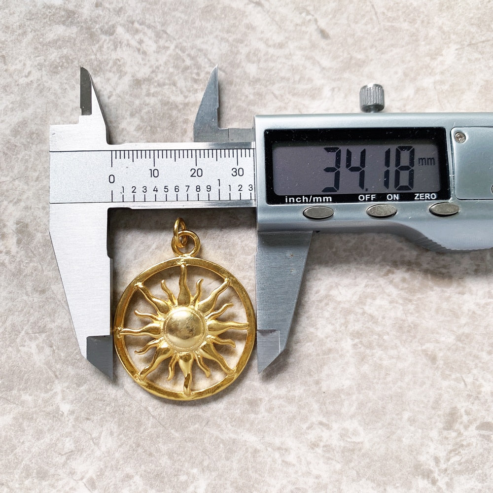 Golden Round Sun Pendant Winter Brand New Fine 925 Sterling Silver Jewelry Europe Vintage Accessories Gift For Women Men