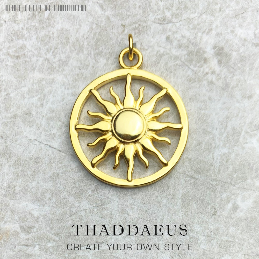 Golden Round Sun Pendant Winter Brand New Fine 925 Sterling Silver Jewelry Europe Vintage Accessories Gift For Women Men