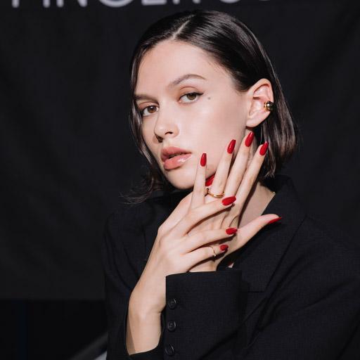 Perfect Red (Coffin)