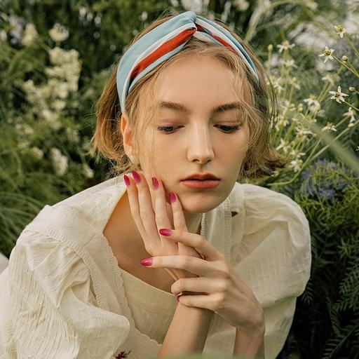 N Bourgogne - VANITY TABLE