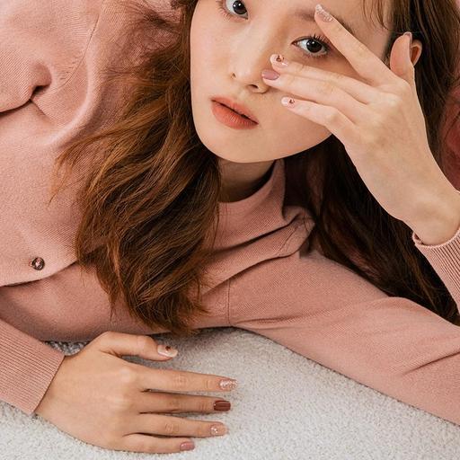 N Coy - VANITY TABLE