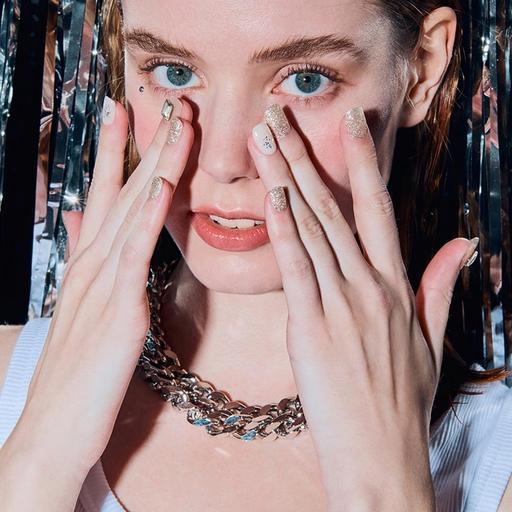 N Crystal - VANITY TABLE