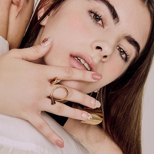 N Dry Flower - VANITY TABLE