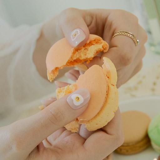 N Egg & Fry - VANITY TABLE