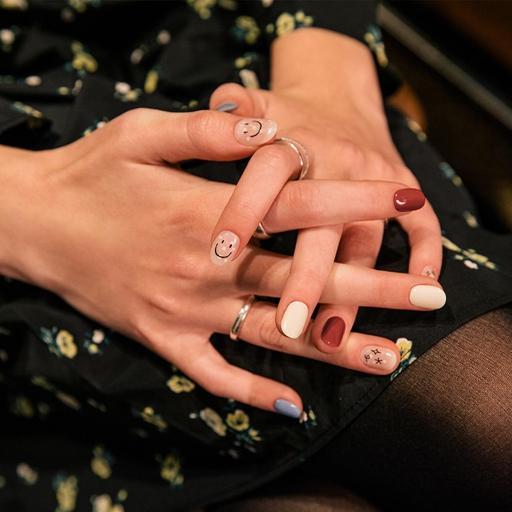 N Happiness - VANITY TABLE