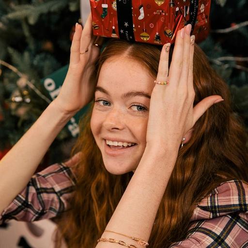 N Mistletoe - VANITY TABLE