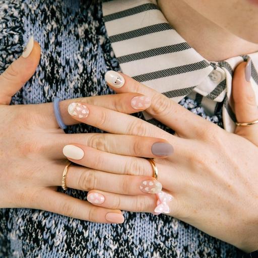 N Penggoo - VANITY TABLE