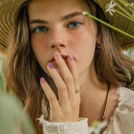 N Poem - VANITY TABLE