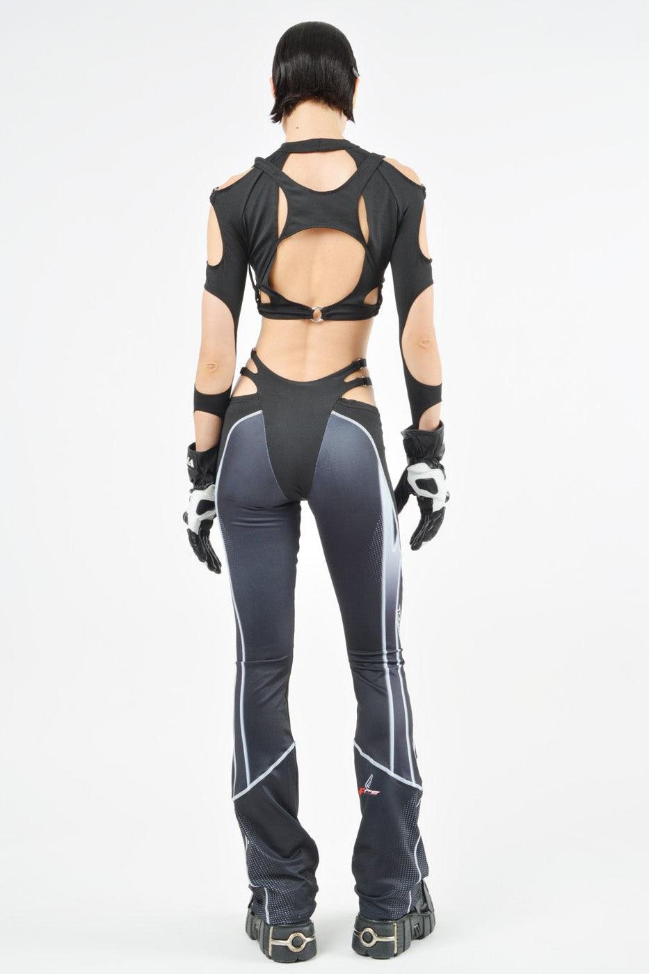 #color_black contrast