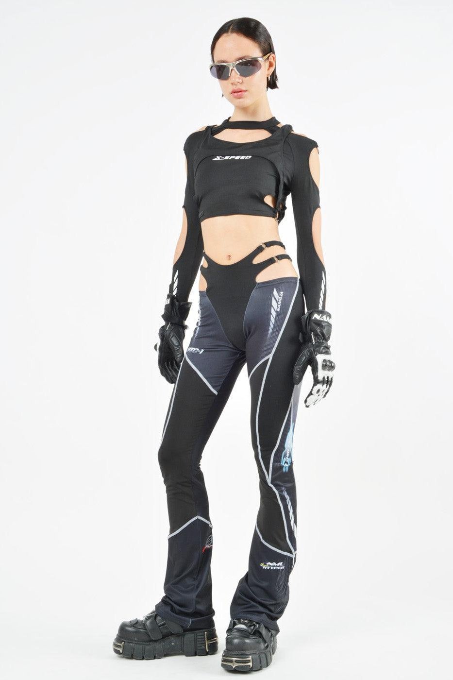 #color_black contrast