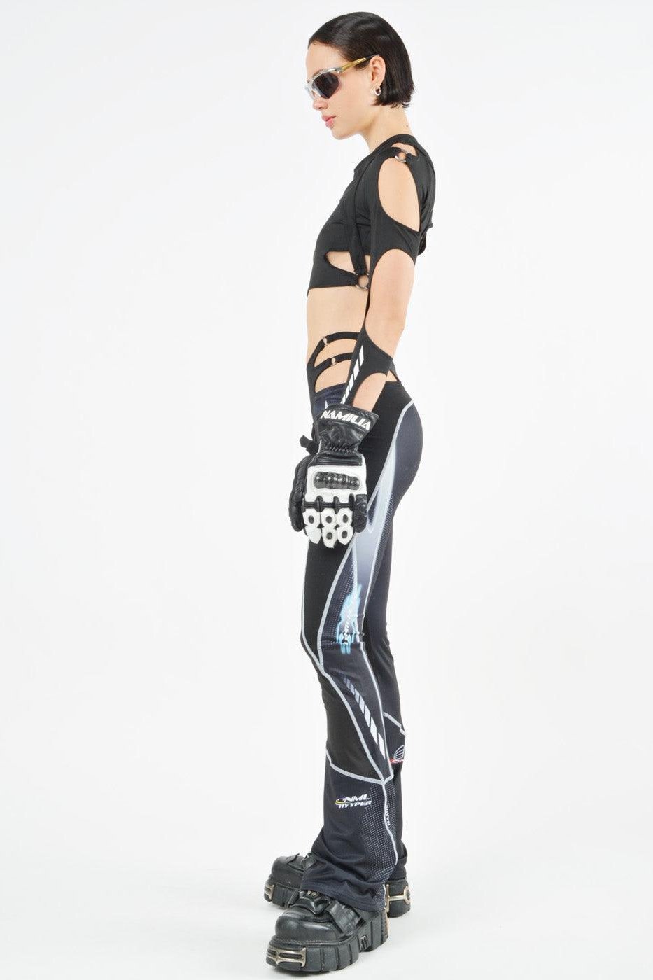 #color_black contrast