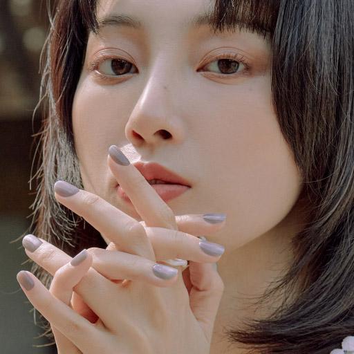 N Grayscale - VANITY TABLE