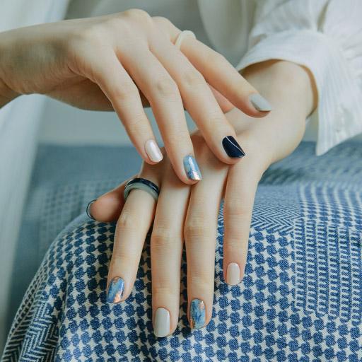 N Mirinae - VANITY TABLE