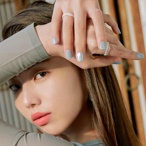 N Spearmint - VANITY TABLE